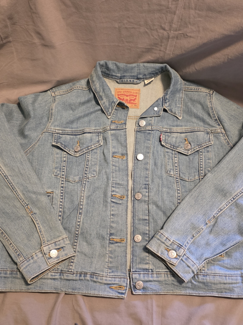 Levi's Light Blue Denim Trucker Jacket - Classic Men's Jean Jacket *Like New*